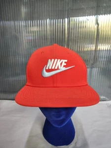 NIKE Pro Dry Fit Embroidered Snapback Hat Red White Av8015-631 Youth One Size - Picture 1 of 11