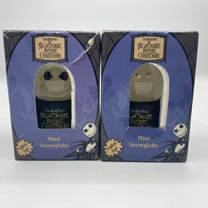 NECA Touchstone Nightmare Before Christmas Light Up Mini Schneekugel Jack & Sally - Bild 1 von 5