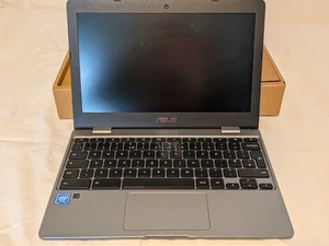 ASUS Chromebook C223NA Intel N3350, 4GB RAM, 32 GB eMMC, 11.6" screen - Picture 1 of 5