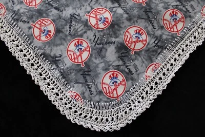 Manta de recepción borde de ganchillo a mano regalo de baby shower niña niño Yankee NY béisbol Foto 1 de 4