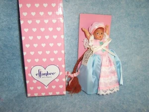 Effanbee - 5"" Wee Patsy Fables - Raperonzolo #V790 - Foto 1 di 3