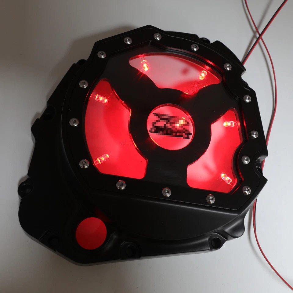 Cubierta de embrague de motor LED negra con LED roja para Suzuki GSXR 600 750 1000 2001-2005 Foto 1 de 4