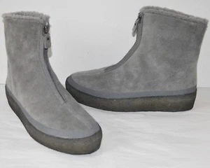 Neu 175 $ Clarks Jez Iglu steingrau Wildleder Reißverschluss Lammfell Stiefel 10 Kreppsohle - Bild 1 von 8