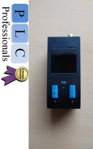 Sensor de presión Festo SDE1-D10-G2-HQ4-L-P1-M8 (VAT del Reino Unido incluido en el precio) - Imagen 1 de 3