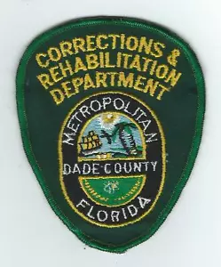 VINTAGE DADE COUNTY, FLORIDA CORRECTIONS&REHAB DEPT. (CHEESE CLOTH BACK) patch - Picture 1 of 2