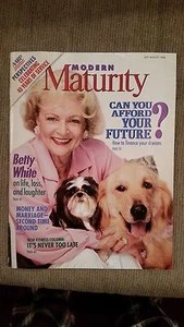 Modern Maturity July/Aug 1998 Issue Betty White on Cover Great Condition - Bild 1 von 4