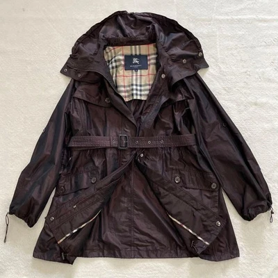 Abrigo Burberry London de nailon para mujer grande a cuadros Nova con cinturón púrpura #EK ACA Foto 1 de 4