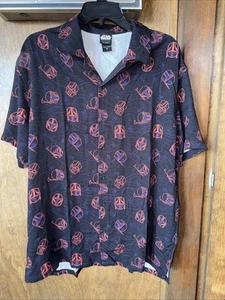 Our Her Universe Star Wars The Mandalorian Helmets Woven Button-Up Shirt MEDIUM - Bild 1 von 10
