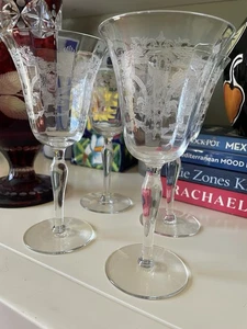 Set 4 MORGANTOWN VIRGINIA Optik Wasserkelche/Gläser 7 5/8" geätzte Urne 6oz Deko - Bild 1 von 10