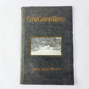 1924-1925 Grand Rapids MIchigan Goverment City Commission Review Booklet History - Picture 1 of 8