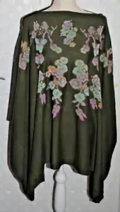 The Look by Randolph Duke Women's Button Top Floral Knit Poncho Sweater Medium - Picture 1 of 5