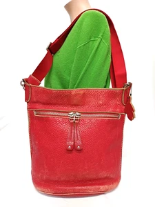 VINTAGE ROOTS CANADA RASBERRY RED PEBBLED LEATHER BUCKET CROSSBODY SHOULDER BAG - Picture 1 of 14