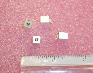 QTY (20) DRR060UE1R6000TT MURATA COAXIAL SMD CERAMIC FILTER RESONATORS 1.6 GHz - Picture 1 of 4