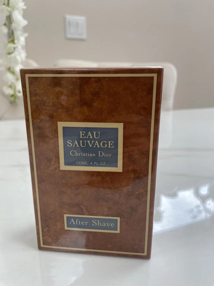 CHRISTIAN DIOR EAU SAUVAGE 114 ML (POSTRASHAVE) Foto 1 de 2