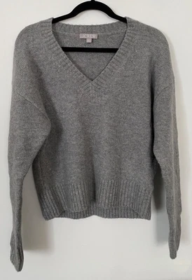 Vintage J Crew Womens Gray V Neck Knit Alpaca Wool Blend Sweater Size S Y2K Luxe - Image 1 of 4