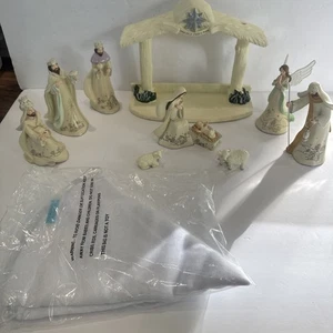 Hawthorne Village “Silver Blessings” Nativity Set - Picture 1 of 19