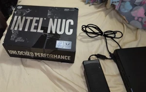 Intel NUC 8 Hades Canyon Mini PC - NUC8i7HVK - Barebone - i7-8809G - RX Vega M - Picture 1 of 5