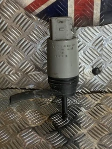 BOMBA LAVADORA PARABRISAS BMW E90 E91 E92 E93 E81 E82 E87 E88 E70 E71 E72 E63 E64 - Imagen 1 de 2