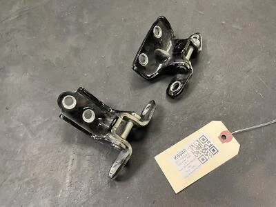 2PC Bisagra superior e inferior de la puerta trasera izquierda 2017 Kia Soul 79410-3K000 2014 2015 -2019 Foto 1 de 4