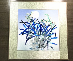 Schöne handgefertigte fertige Stickerei aus blauen Blumen - Bild 1 von 7