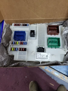 GENUINE NEW VOLVO XC60 XC70 V40 V60 V70 V90 BCM BODY CONTROL MODULE 31412971 - Picture 1 of 3