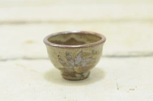 Small Vintage Studio Pottery Yunomi Chawan Matcha Tea Cup Bowl Ash Glaze - Picture 1 of 8