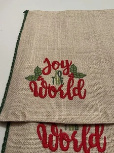 LOT OF 4 Cynthia Rowley Rectangle Placemats Christmas JOY TO THE WORLD - Picture 1 of 22
