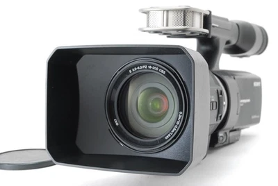 [Near MINT] Sony NEX-VG30 Digital HD Video Camera Recorder 18-200mm Lens JAPAN - Image 1 of 4