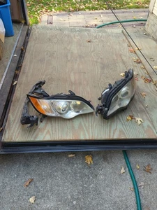 2008 - 2009  Subaru Legacy Headlight Assembly Pair - 2x Headlights-Left&Right - Picture 1 of 10