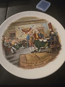 DECLARATION OF INDEPENDENCE by JOHN TRUMBULL Collectible Decorative Plate - Picture 1 of 1