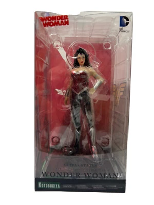 Boneco estátua Kotobukiya DC Comics Mulher Maravilha Liga da Justiça ArtFX+ escala 1/10 - Imagem 1 de 4
