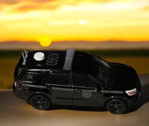 1/64 Greenlight Police Custom NY STATE TROOPER 2017 Ford Utility K9 GHOST - Picture 1 of 12