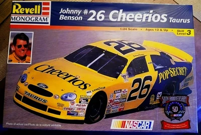 Revell Johnny Benson #26 1998 modelo kit sellado Ford Pop Secret Taurus habilidad 3 Foto 1 de 4