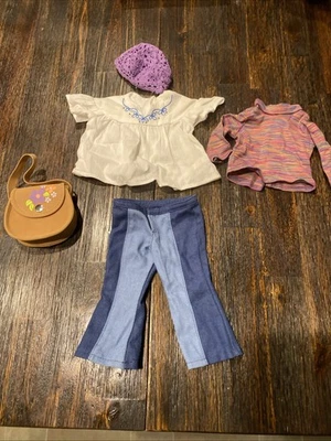 Muñeca American Girl Julie Clásica Conjunto Túnica Pantalones Sombrero Cartera Foto 1 de 4