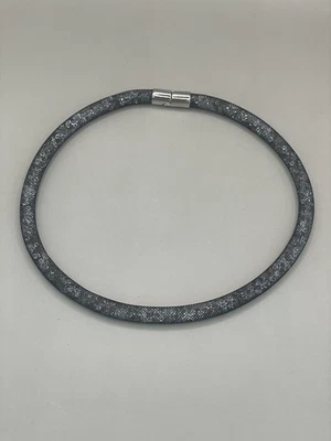 "Collar Chocker Swarovski Firmado Malla de Cisne Cristales Polvo de Estrellas Negro 16.25""" Foto 1 de 4