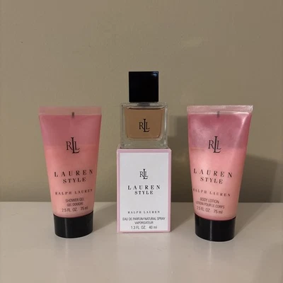 Ralph Lauren Style Eau de Parfum 1.3 OZ + Loción y Jabón Corporal Raro y Difícil de Encontrar Foto 1 de 4