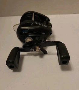 Vintage Ryobi FinTek V-MAG 3 Baitcasting Angelrolle Übersetzung 4,1:1 schwarz - Bild 1 von 11