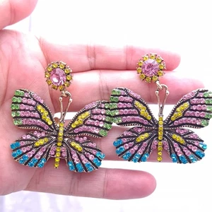 Rosa bunte SCHMETTERLING Ohrringe Insekt Glitzer Strass Art Deco Statement - Bild 1 von 6