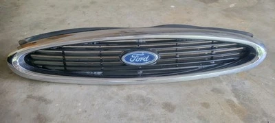 98-00 Ford Contour SVT Grille With Ford Emblem Logo Chrome Oem From2000 — 第 1/2 张图片