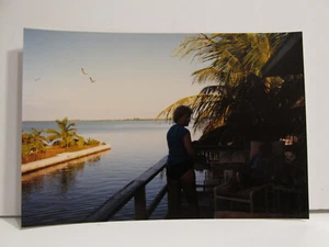 1980S VINTAGE FOUND PHOTOGRAPH COLOR ART OLD PHOTO AMERICAN COUPLE KEY WEST FL - Picture 1 of 4