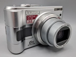 Panasonic Digital Camera Lumix DMC-LZ3 5.0MP Silver - VGC - Picture 1 of 13