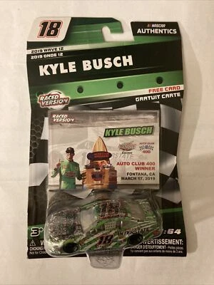 Kyle Busch NASCAR Authentics Auto Club 200th Win 2019 Wave 12 1/64 Die-Cast Foto 1 de 2