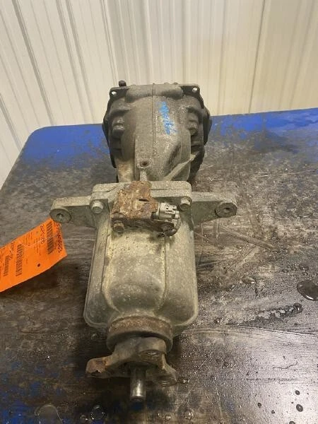 2011-2013 KIA Sorento Rear Axle Differential Carrier AWD OEM - Image 1 of 4