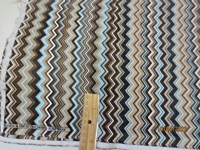 Tela de algodón cepillado 27 x 42" zig zag patrón geométrico azules y marrones Foto 1 de 2