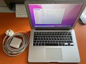 Apple MacBook Air 13-Inch 250GB  - Picture 1 of 9