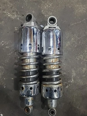 Amortiguadores de suspensión trasera OEM Kawasaki Vulcan Mean Streak VN 1500 2002 2003 Foto 1 de 4