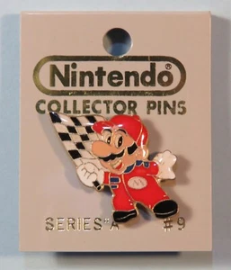 1989 Nintendo Collector Pin Back Button Mario with Flag Sealed NIB #9 NES era  - Picture 1 of 2