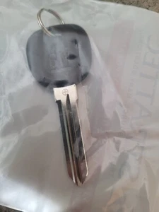 New Genuine Strattec GM Circle Plus 46 Crypto Transponder Key 23372322 5928819 - Picture 1 of 2