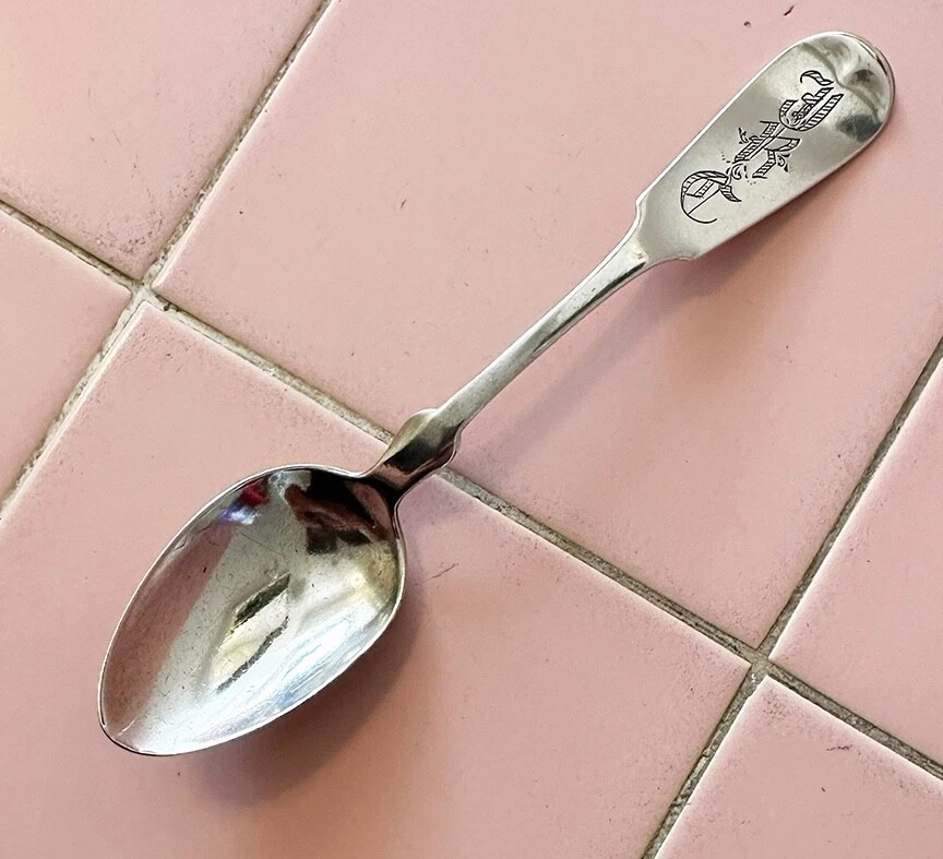 Antigua cucharadita Gorham de plata esterlina patrón de punta 1832 Hennegen Bates Co mono Foto 1 de 4