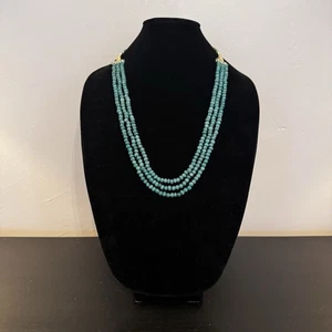 Collar de cuentas de piedras preciosas verdes naturales de 3 hilos ajustable de 18,5" hecho a mano - Imagen 1 de 15
